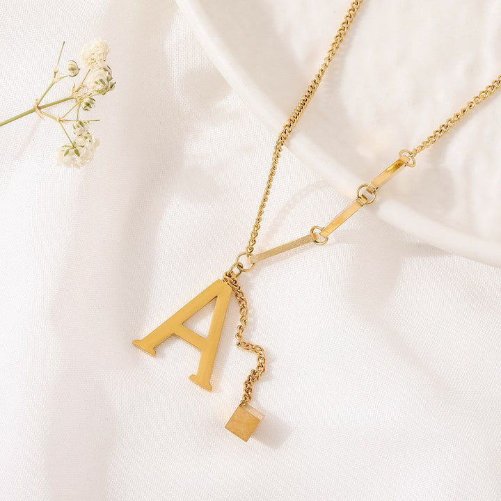 Collar Letra
