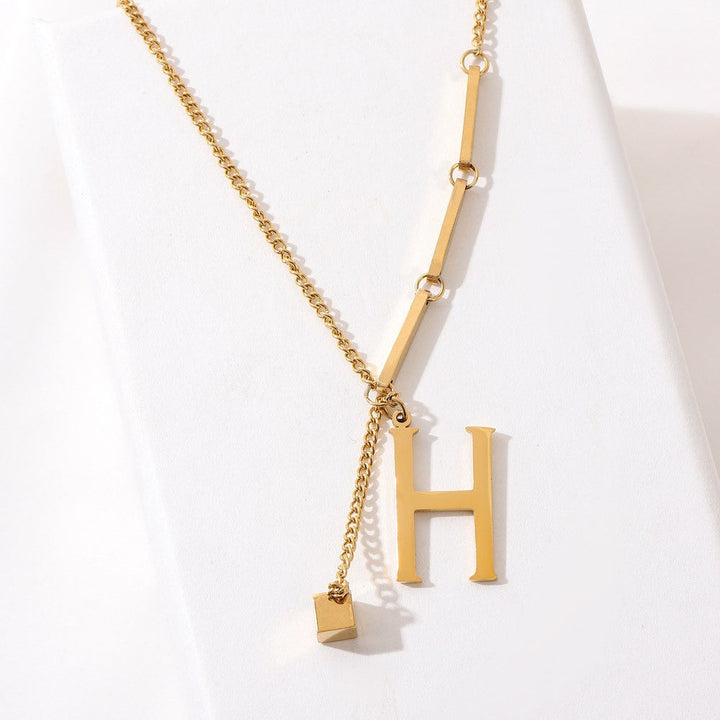 Collar Letra