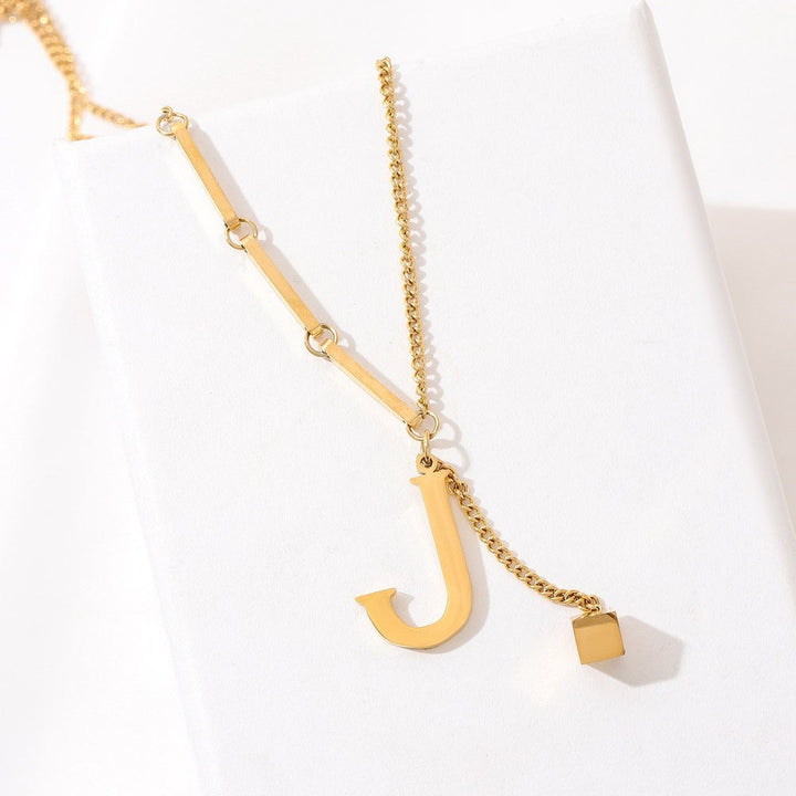 Collar Letra