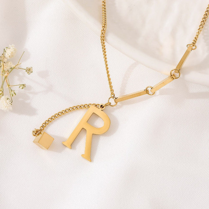 Collar Letra