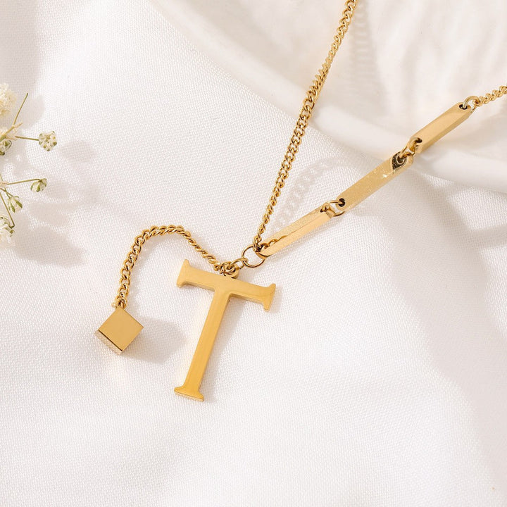 Collar Letra