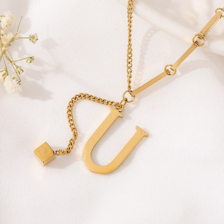 Collar Letra