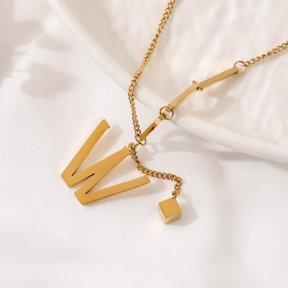 Collar Letra