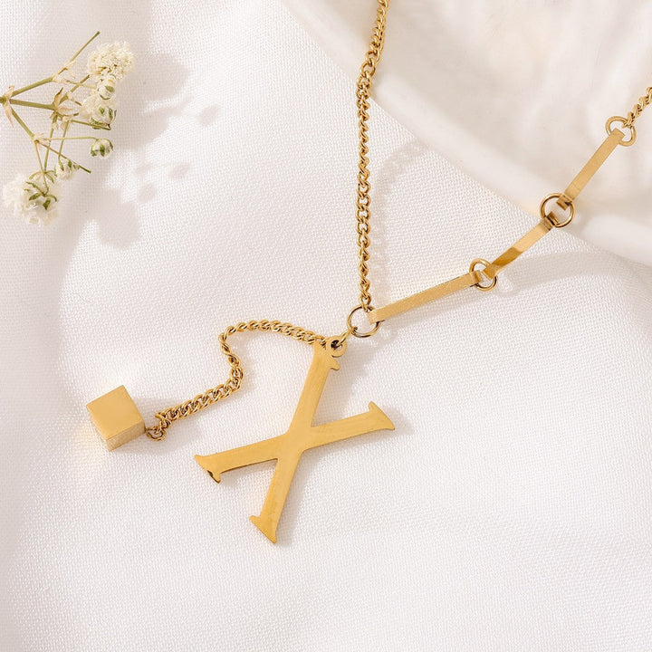 Collar Letra